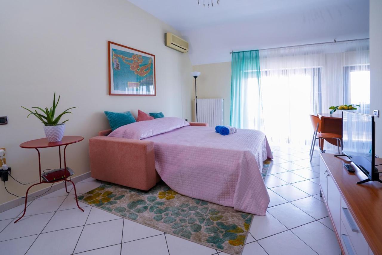 La Casa Di Azzurra Centro Citta Appartamento Fino A 4 Posti Letto E 2 Bagni Foggia Bagian luar foto