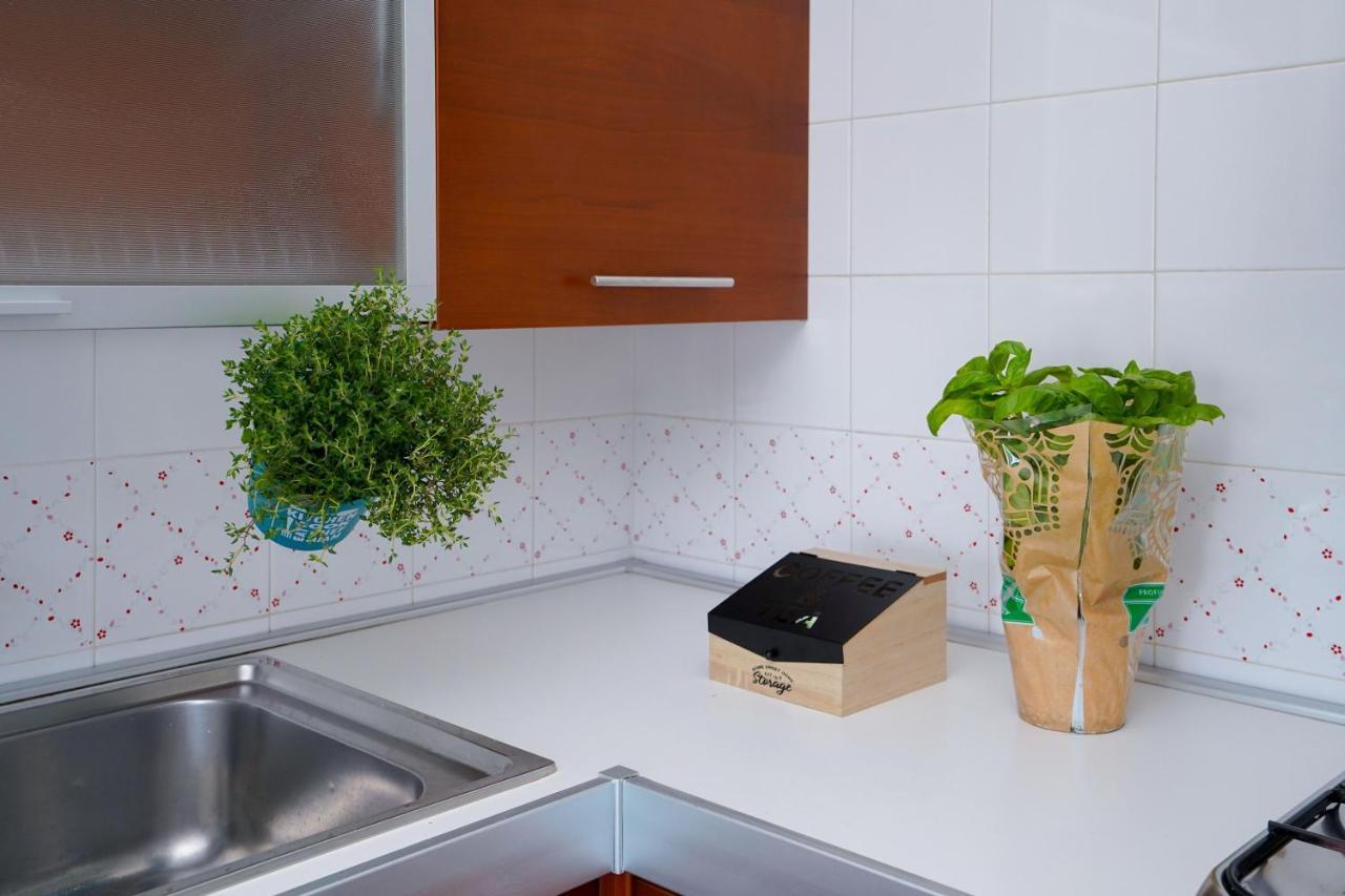 La Casa Di Azzurra Centro Citta Appartamento Fino A 4 Posti Letto E 2 Bagni Foggia Bagian luar foto