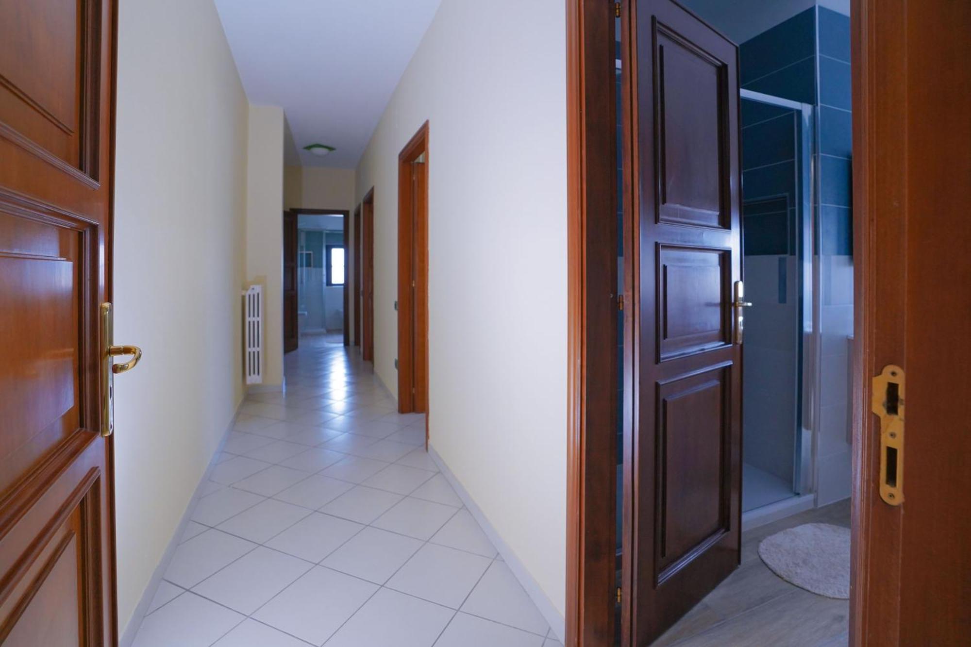 La Casa Di Azzurra Centro Citta Appartamento Fino A 4 Posti Letto E 2 Bagni Foggia Bagian luar foto